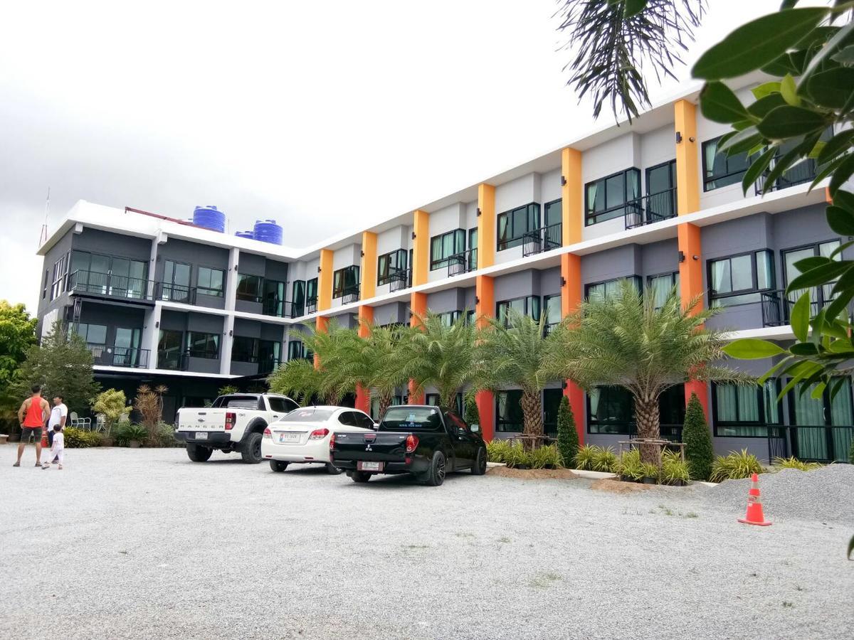 Sor Kor Sor Resort Szatahip Kültér fotó